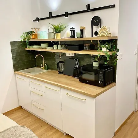 Brand New Design Emerald - Old Town A/c Apartamento *