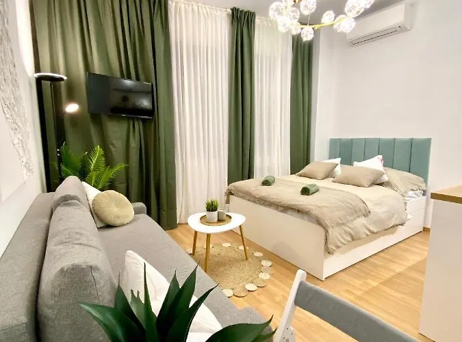 Brand New Design Emerald - Old Town A/c * Братислава